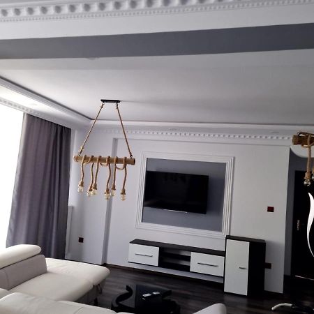Luxury Apartment Satu Mare Dış mekan fotoğraf