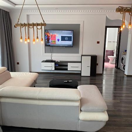 Luxury Apartment Satu Mare Dış mekan fotoğraf